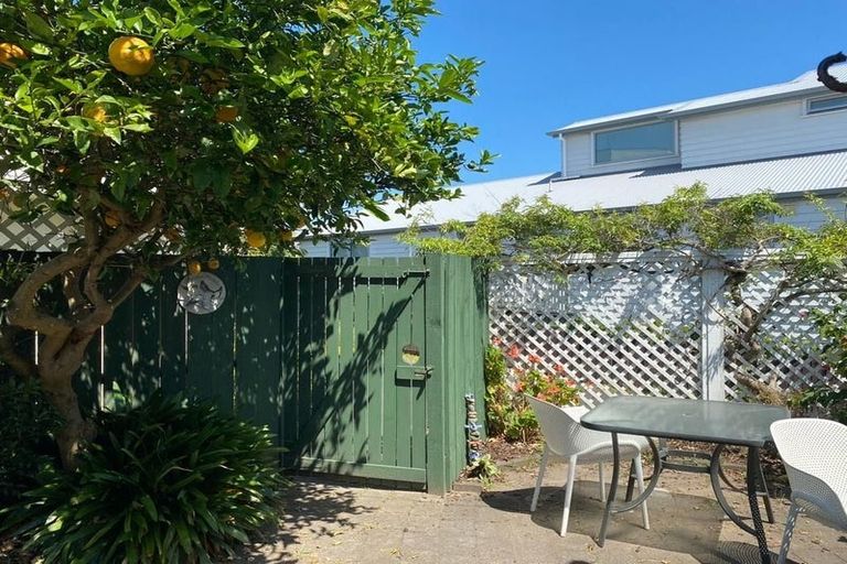 Photo of property in 140a Oceanview Road, Mount Maunganui, 3116