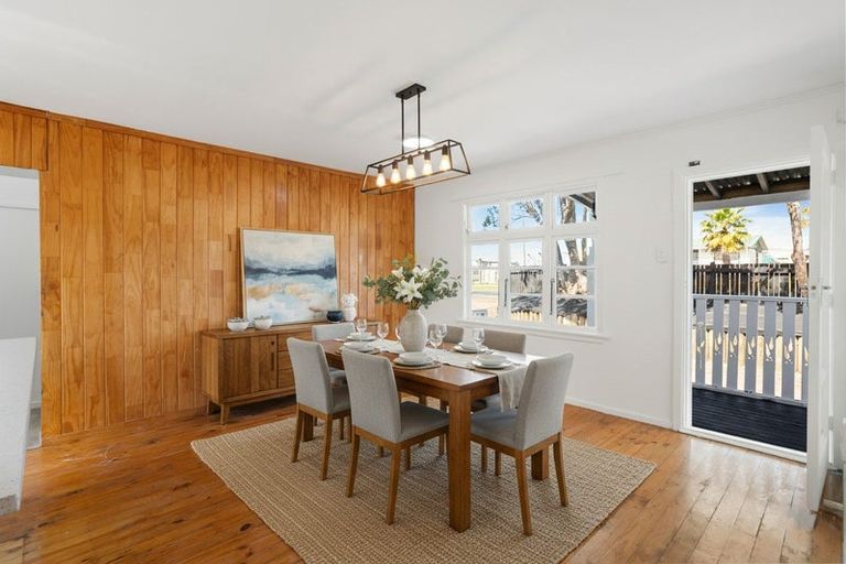 Photo of property in 639 Swanson Road, Swanson, Auckland, 0612