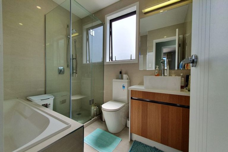 Photo of property in 40 Greenfinch Road, Hobsonville, Auckland, 0616