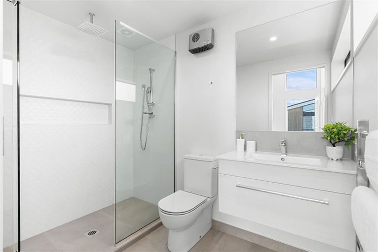Photo of property in 4/177 Edgeware Road, Edgeware, Christchurch, 8013