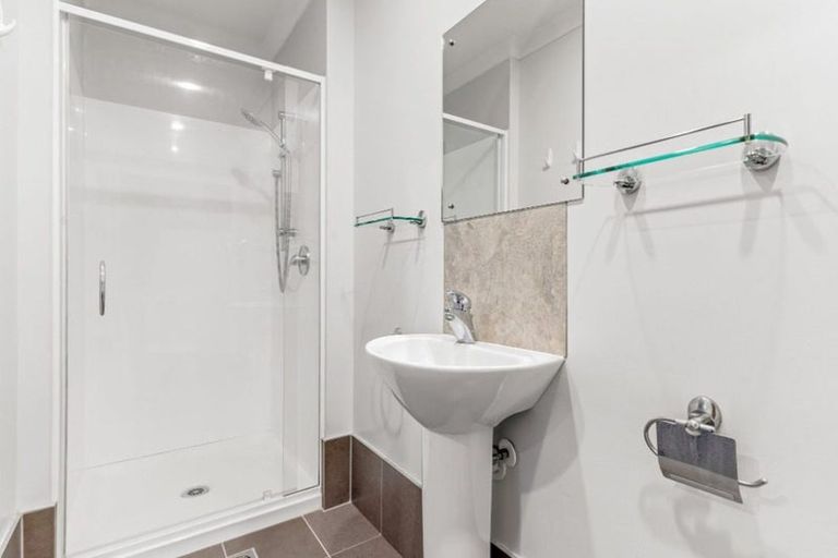 Photo of property in 11/46 Carlos Drive, Flat Bush, Auckland, 2016