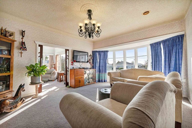 Photo of property in 11 Miranda Street, Stratford, 4332