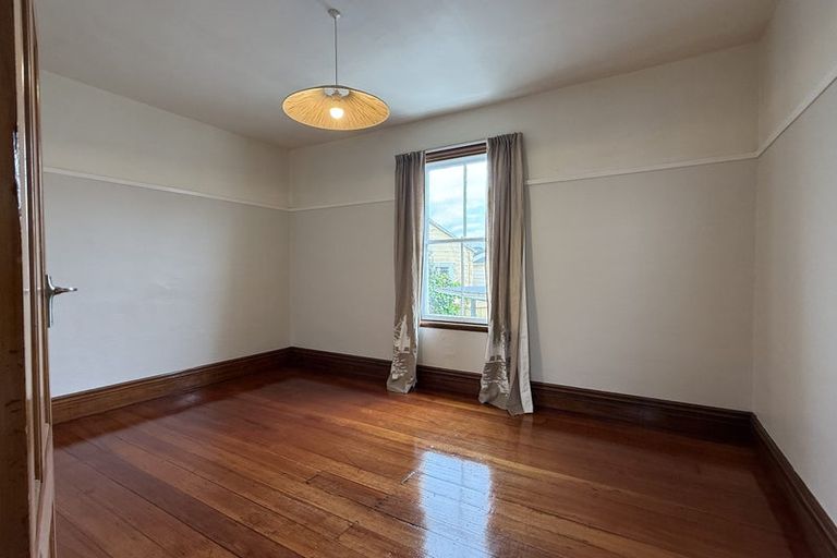 Photo of property in 4 Myrtle Crescent, Mount Cook, Wellington, 6021