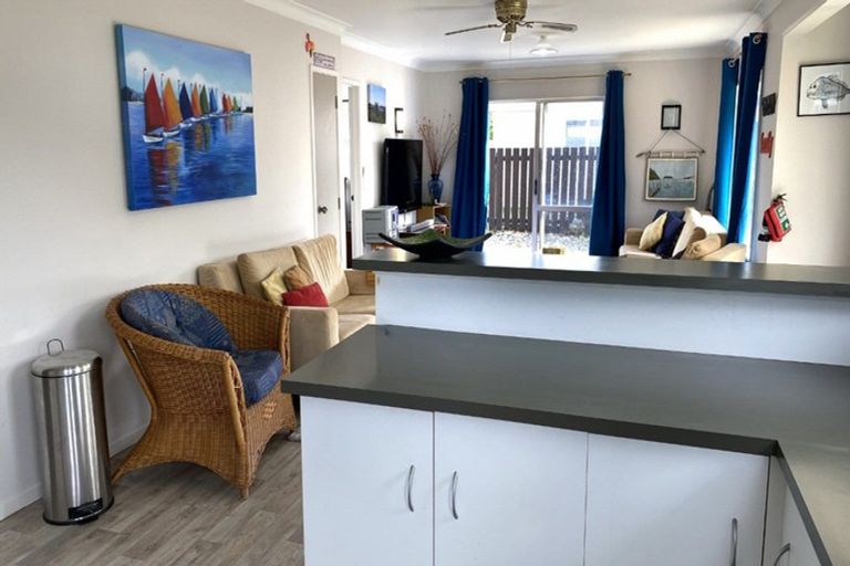 Photo of property in 105 Moa Street, Whangamata, 3620