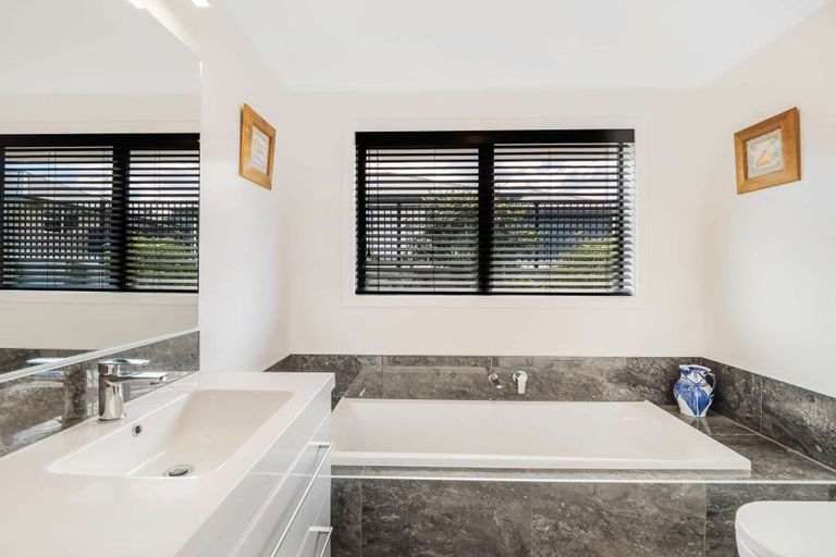 Photo of property in 16a Clydesdale Drive, Holmes Hill, Oamaru, 9401