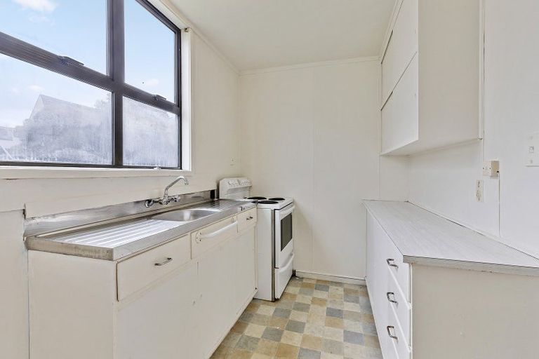 Photo of property in 127u7 Queens Drive, Lyall Bay, Wellington, 6022