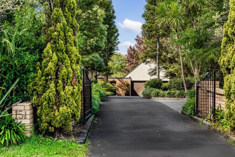 Photo of property in 151 Taupaki Road, Taupaki, Henderson, 0782