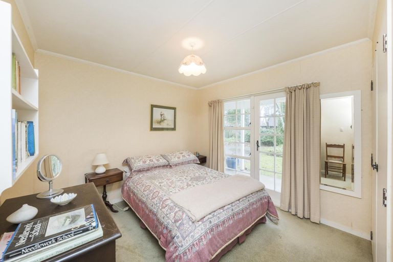 Photo of property in 40 Clifton Terrace, Fitzherbert, Palmerston North, 4410