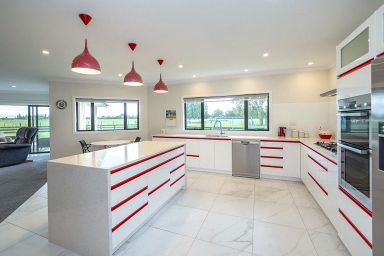 Photo of property in 2/53 Jellicoe Street, Greytown, 5712