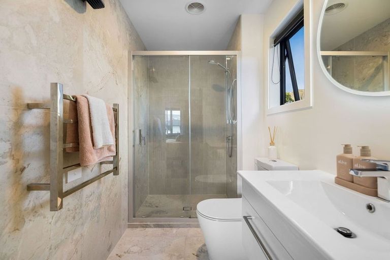 Photo of property in 1 Guano Crescent, Cromwell, 9310
