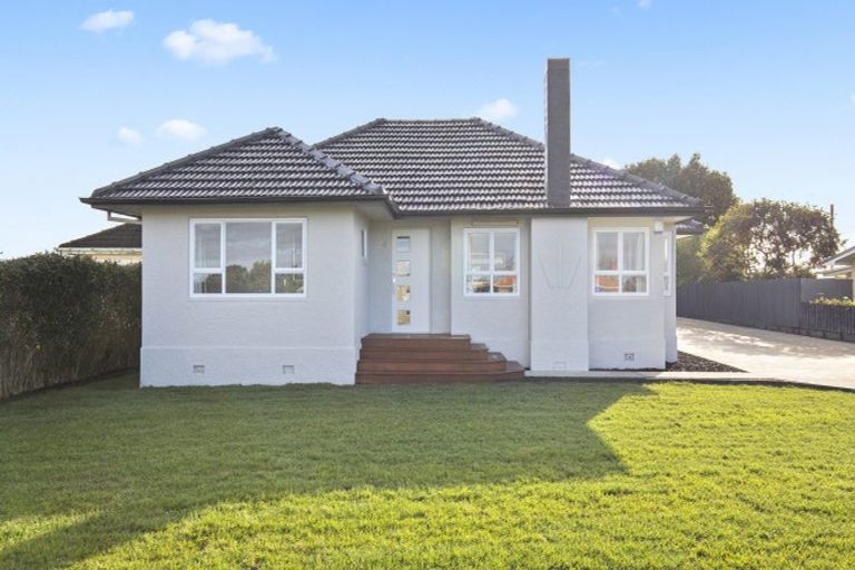 Photo of property in 65 King Street, Waiuku, 2123