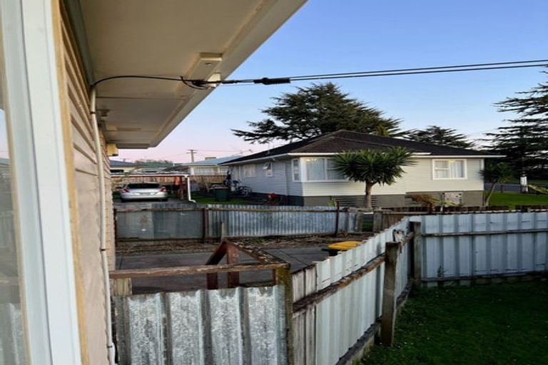 Photo of property in 14 Fields Road, Manurewa, Auckland, 2102