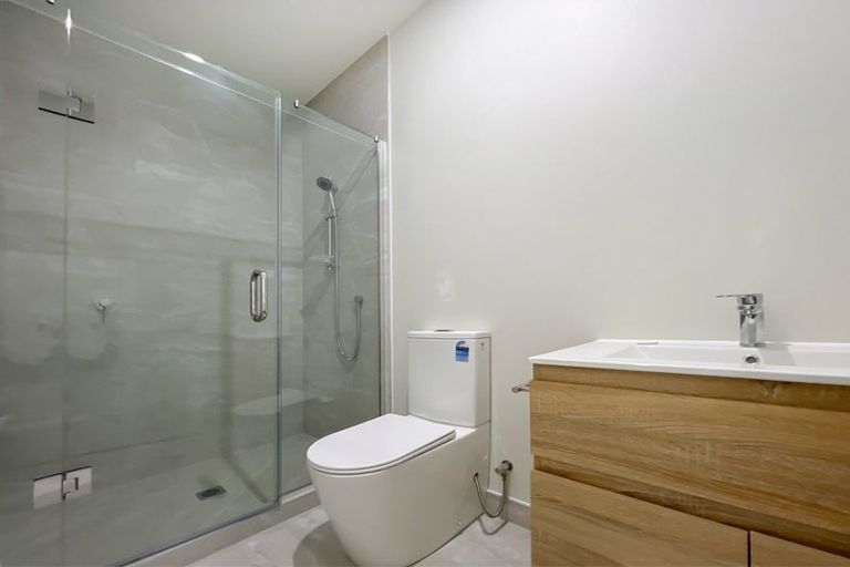 Photo of property in 16 Yellow Pear Lane, Karaka, Papakura, 2113