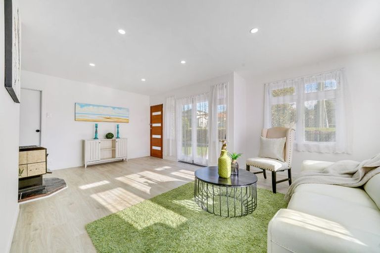 Photo of property in 1/27 Christmas Road, Manurewa, Auckland, 2102