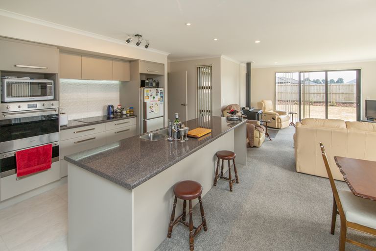 Photo of property in 11 Lemonwood Drive, Rolleston, 7615