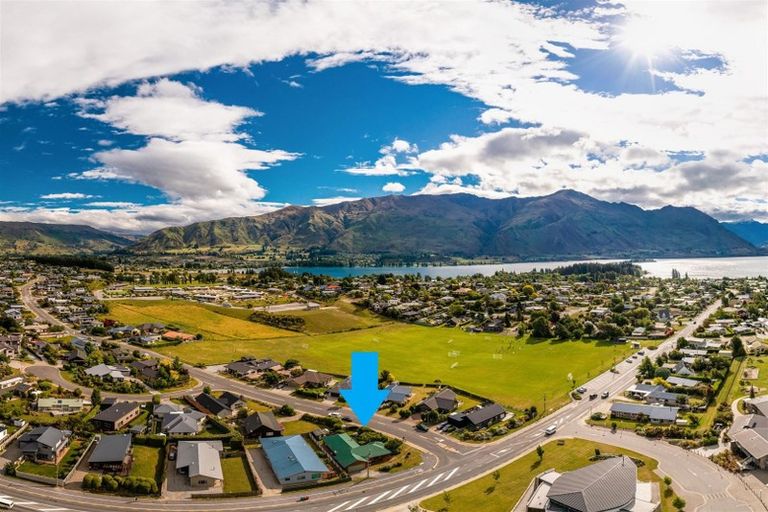 Photo of property in 125 Kings Drive, Wanaka, 9305
