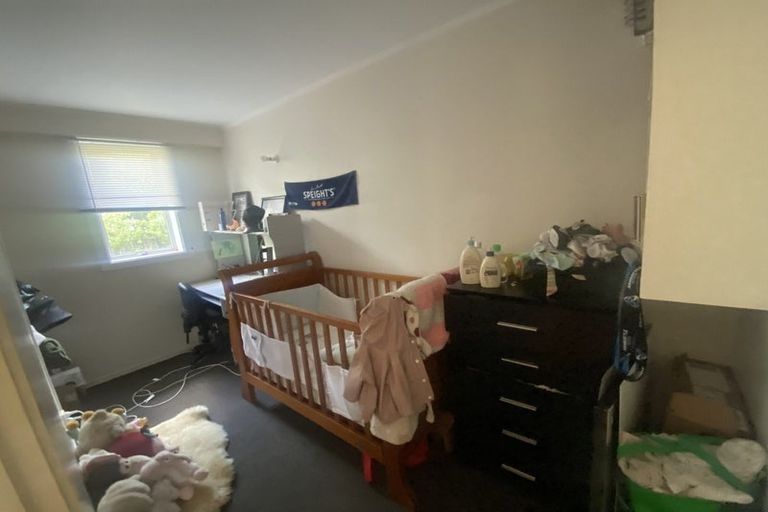 Photo of property in 36 Cambridge Terrace, Papatoetoe, Auckland, 2025