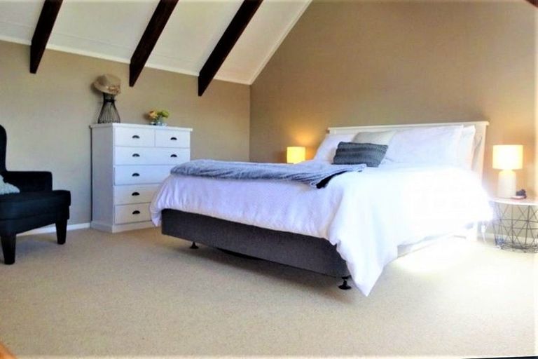 Photo of property in 37 Thomas Place, Foxton Beach, Foxton, 4815