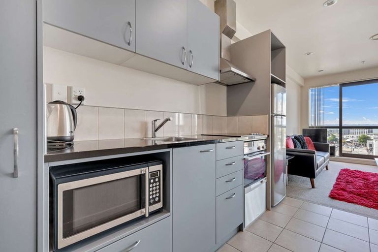 Photo of property in Royal Court Apartments, 1193unit Hinemoa Street, Rotorua, 3010