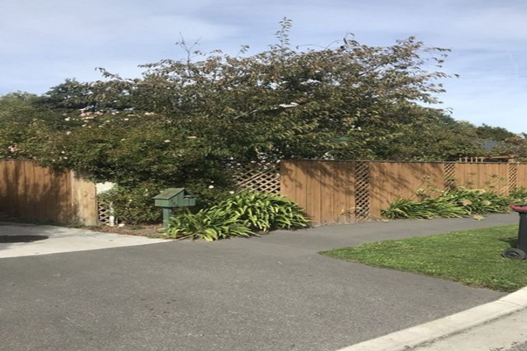 Photo of property in 72 Waratah Street, Avondale, Christchurch, 8061