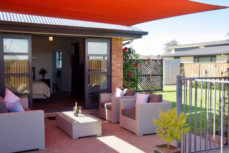 Photo of property in 13 Elm Drive, Rangiora, 7400