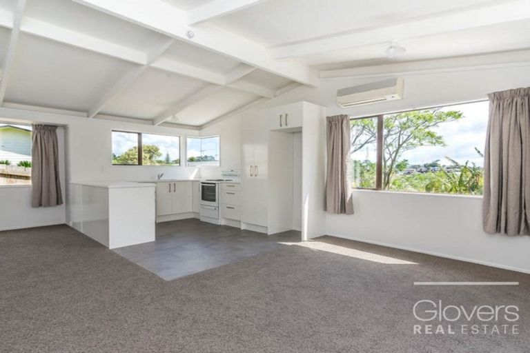 Photo of property in 4a Gallony Avenue, Massey, Auckland, 0614