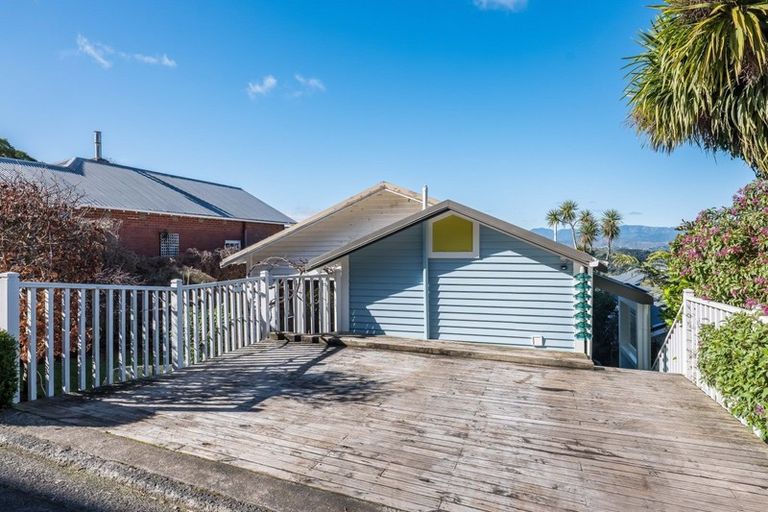 Photo of property in 78 Mortimer Terrace, Brooklyn, Wellington, 6021