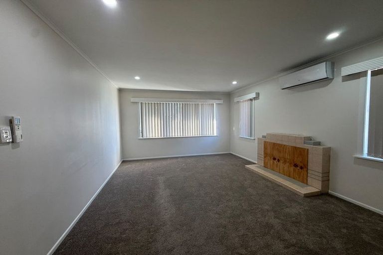 Photo of property in 156 Russell Road, Manurewa, Auckland, 2102