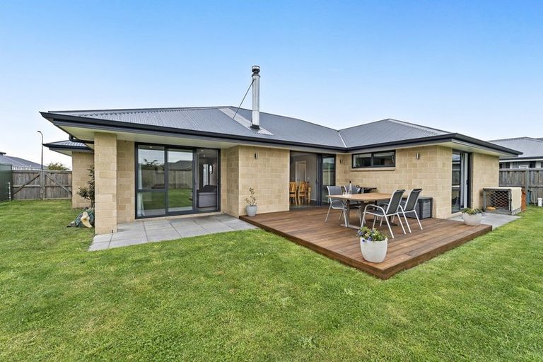 Photo of property in 7 Cressy Place, Darfield, 7510