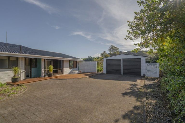 Photo of property in 13 Punga Place, Whitianga, 3510
