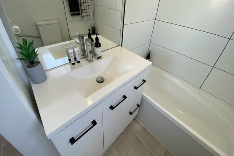 Photo of property in 9b Mallard Drive, Selwyn Heights, Rotorua, 3015