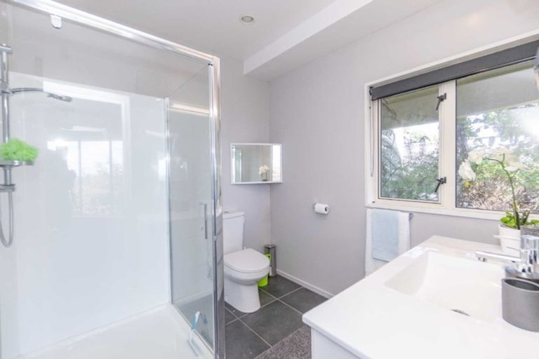Photo of property in 15 Valley View, Mount Pleasant, Christchurch, 8081