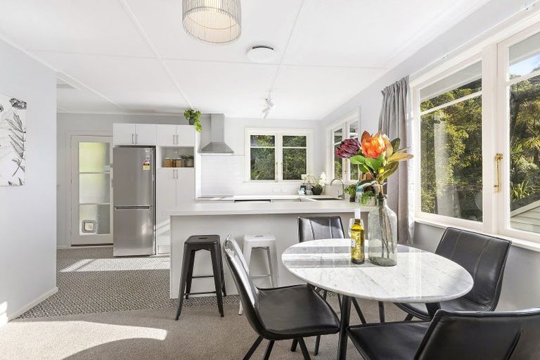 Photo of property in 150 Campbell Street, Karori, Wellington, 6012