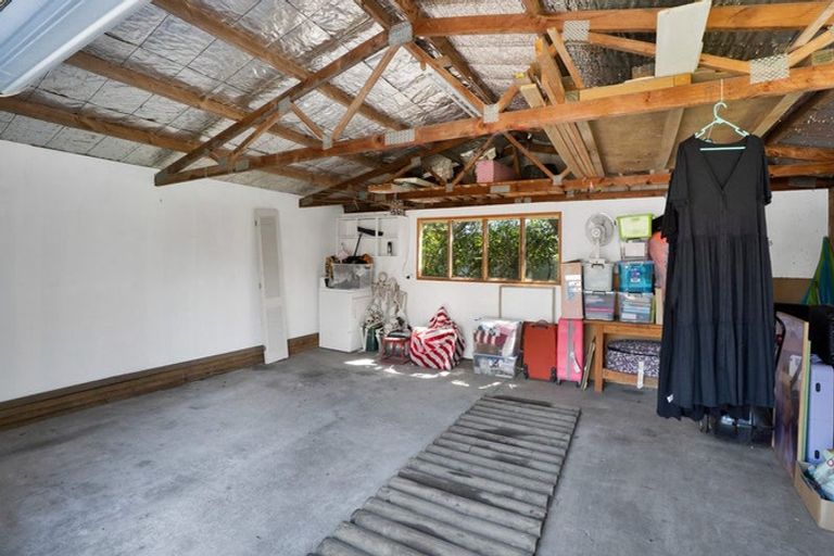 Photo of property in 33 Woodleigh Street, Frankleigh Park, New Plymouth, 4310