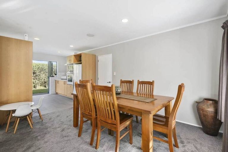 Photo of property in 1 Marbella Drive, Massey, Auckland, 0614