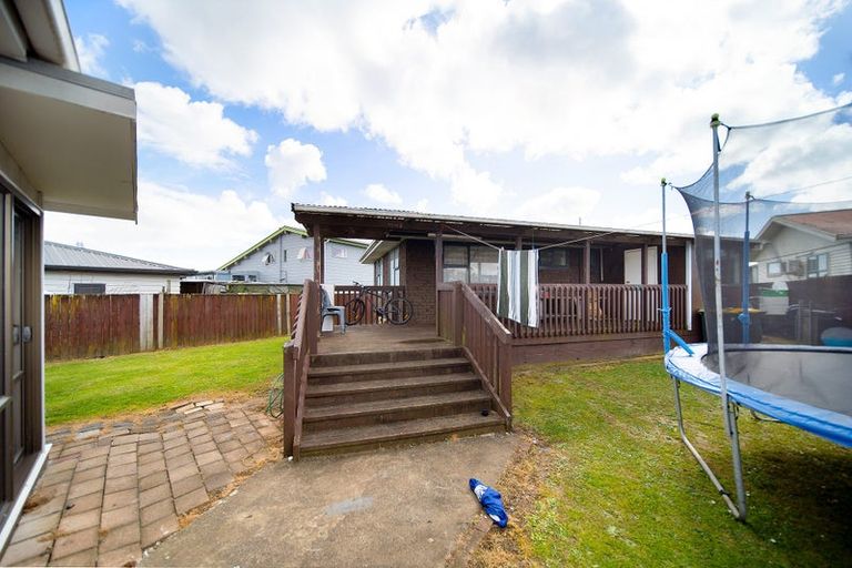 Photo of property in 53 Hokianga Street, Mangere East, Auckland, 2024