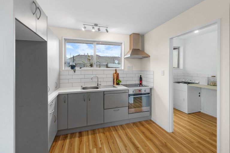 Photo of property in 2/17 Philomel Street, North New Brighton, Christchurch, 8083