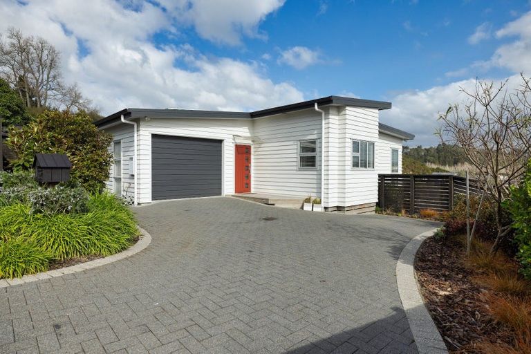 Photo of property in 127 Kennedy Road, Pyes Pa, Tauranga, 3112