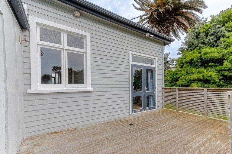 Photo of property in 18 Abbot Street, Gonville, Whanganui, 4501