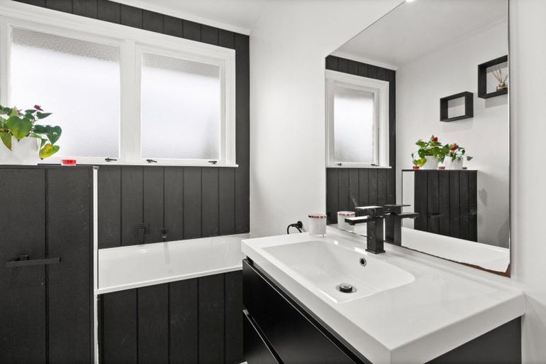 Photo of property in 50 Joll Road, Havelock North, 4130