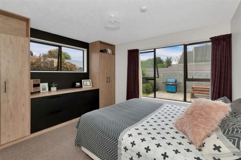Photo of property in 2 Holcroft Court, Rangiora, 7400