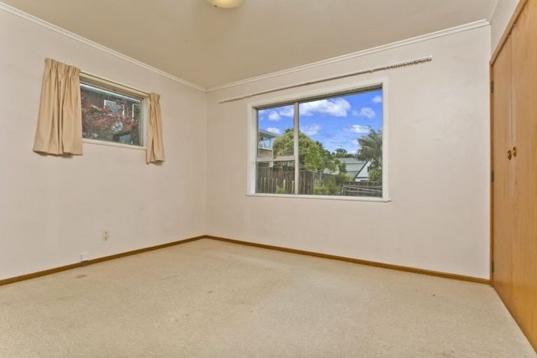 Photo of property in 14 Shanaway Rise, Hillcrest, Auckland, 0627