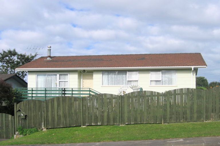 Photo of property in 39 Helena Street, Massey, Auckland, 0614