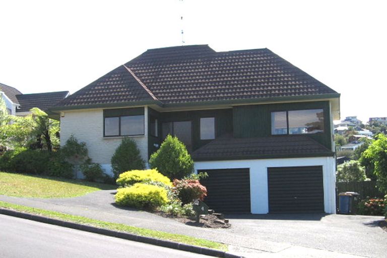 Photo of property in 4 Bellbird Rise, Murrays Bay, Auckland, 0630