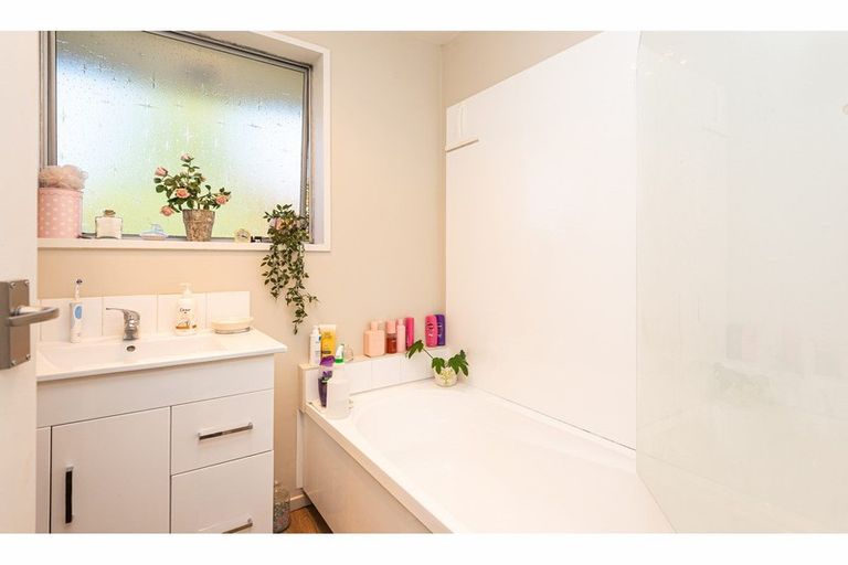 Photo of property in 2/254 Knowles Street, Mairehau, Christchurch, 8052