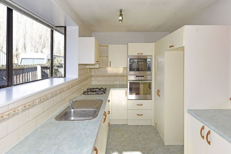Photo of property in 40 Meadow Street, Papanui, Christchurch, 8052