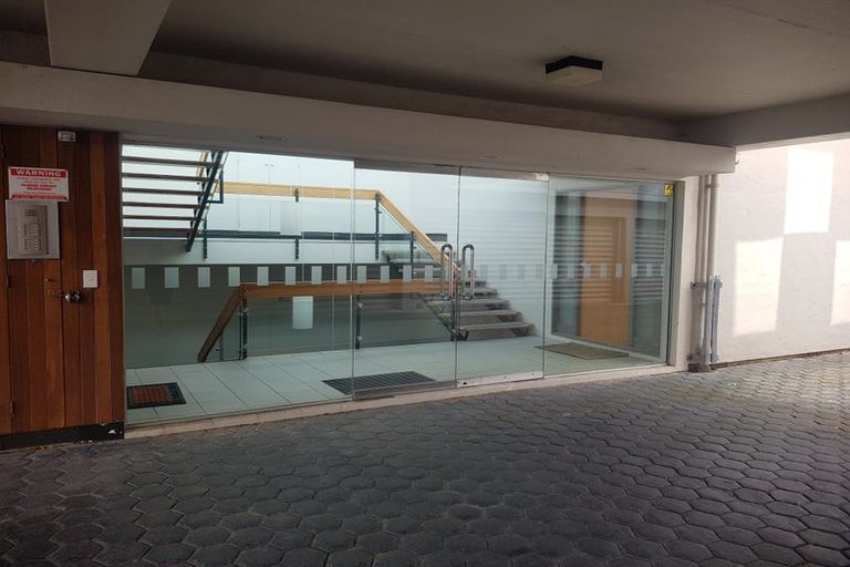 Photo of property in 9u3 Wilkinson Street, Oriental Bay, Wellington, 6011