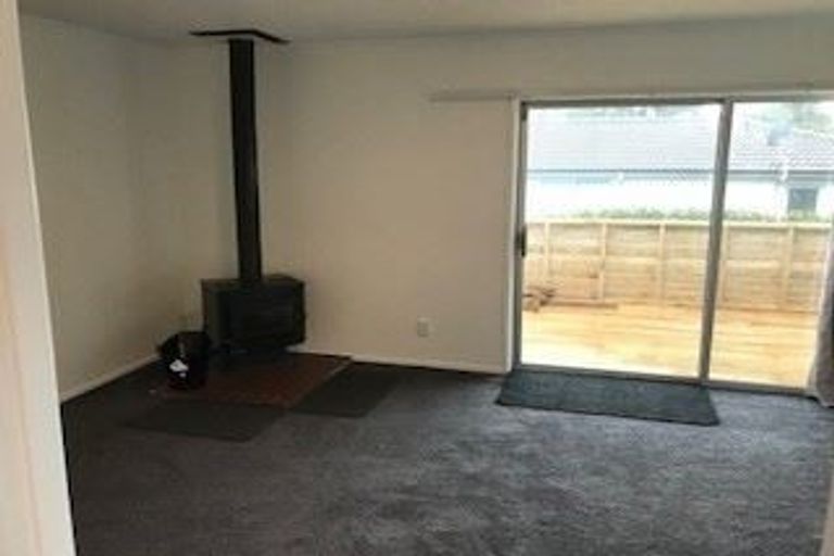 Photo of property in 3 June Place, Torbay, Auckland, 0630