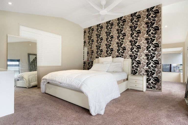 Photo of property in 30 Marine Parade, Mount Maunganui, 3116
