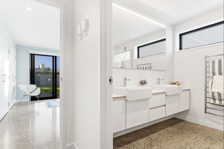 Photo of property in 33 Kokopu Street, Omaha, 0986